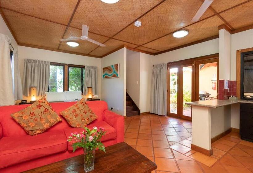 호텔 Bali Hai Resort & Spa