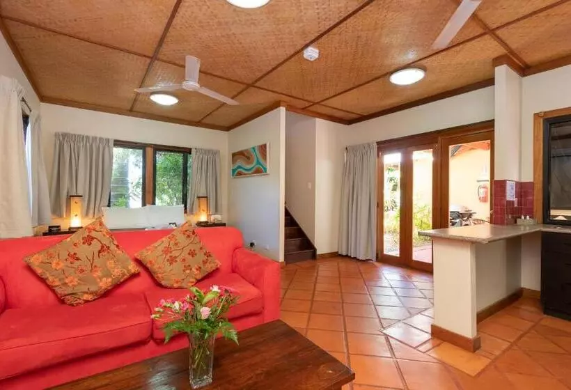 Отель Bali Hai Resort & Spa