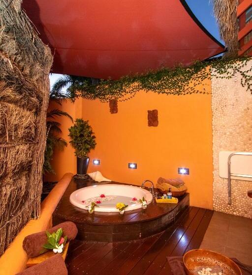 호텔 Bali Hai Resort & Spa