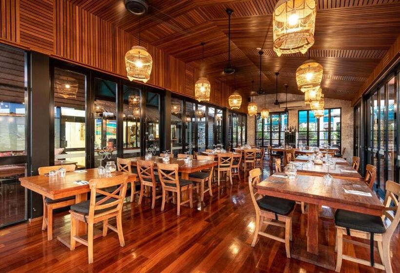 호텔 Bali Hai Resort & Spa