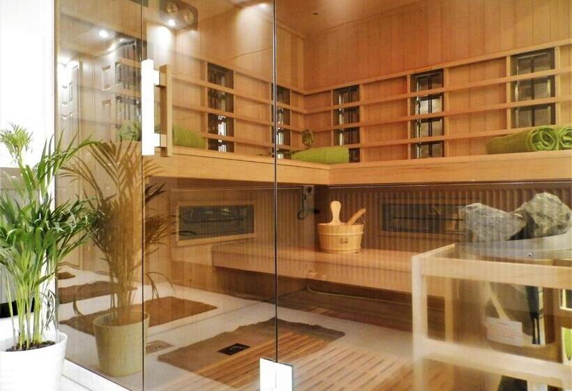 בית מלון כפרי Bartók Tér Panzió