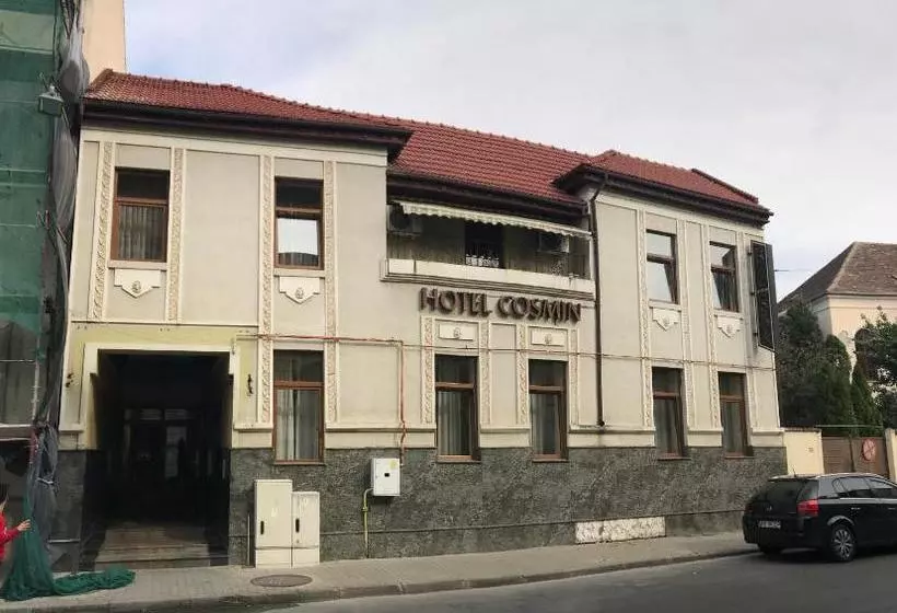 هتل Cosmin
