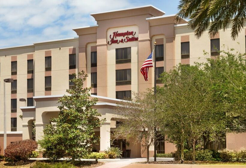 בית מלון כפרי Hampton Inn & Suites Largo