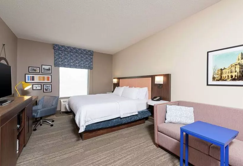 בית מלון כפרי Hampton Inn Warsaw