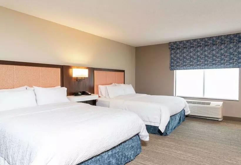 בית מלון כפרי Hampton Inn Warsaw