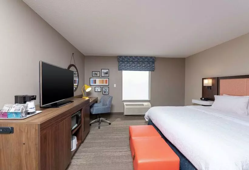 בית מלון כפרי Hampton Inn Warsaw