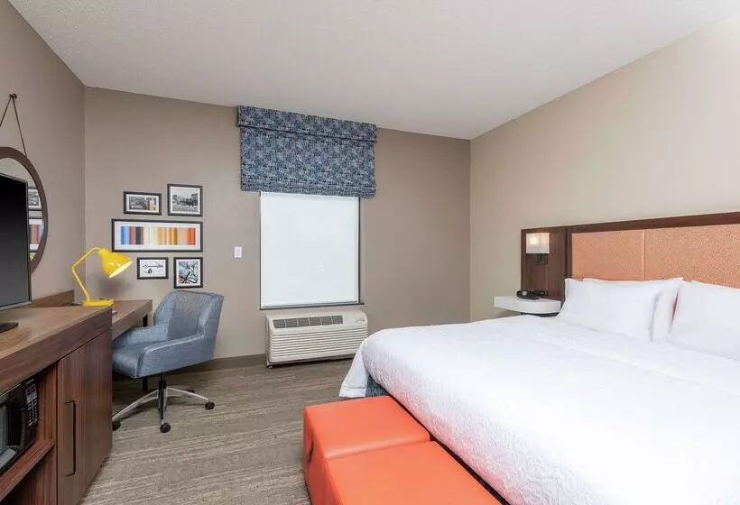 בית מלון כפרי Hampton Inn Warsaw