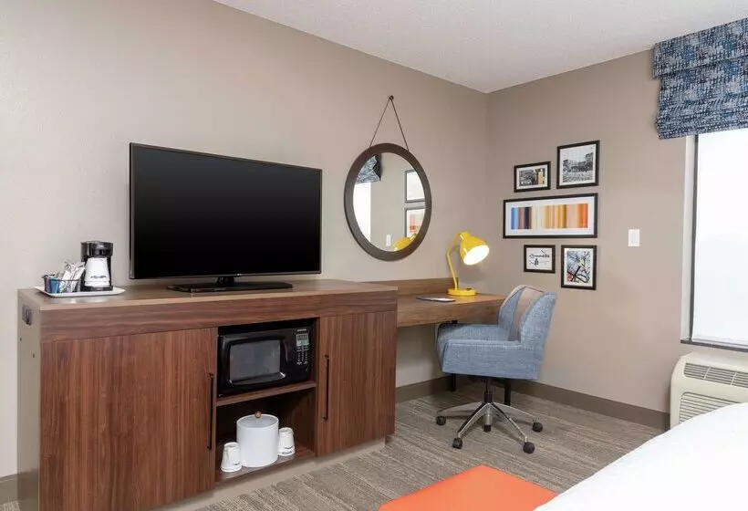 בית מלון כפרי Hampton Inn Warsaw