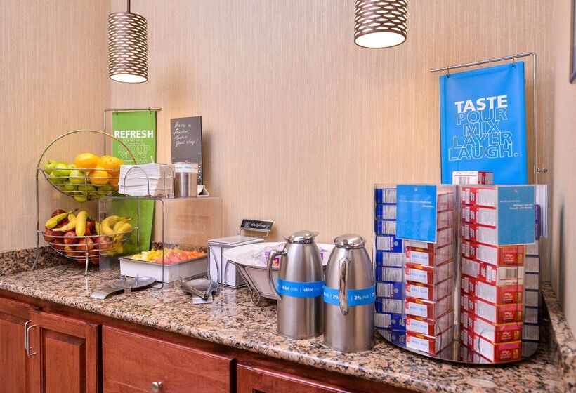 בית מלון כפרי Hampton Inn York