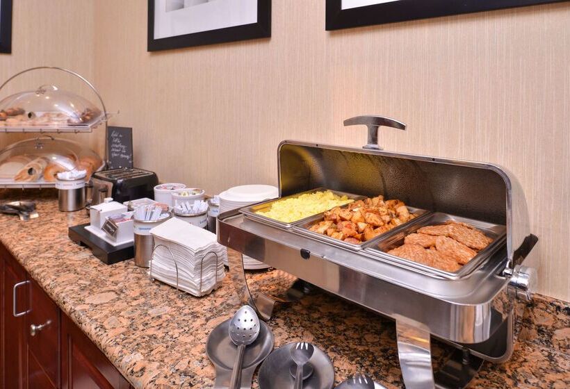 בית מלון כפרי Hampton Inn York