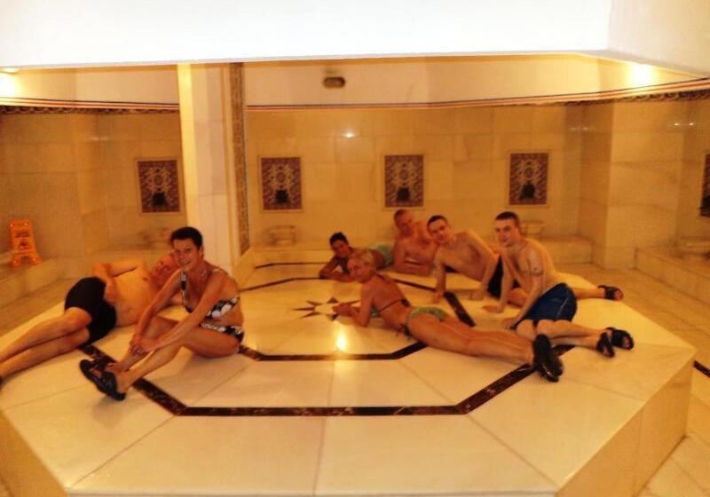 酒店 Hisar Holiday Club