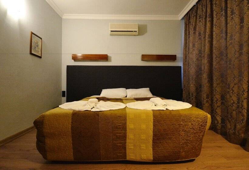 酒店 Hisar Holiday Club