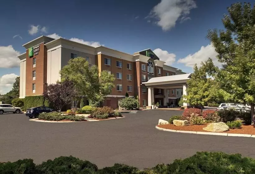 Holiday Inn Express Hotel & Suites Middleboro Raynham, An Ihg