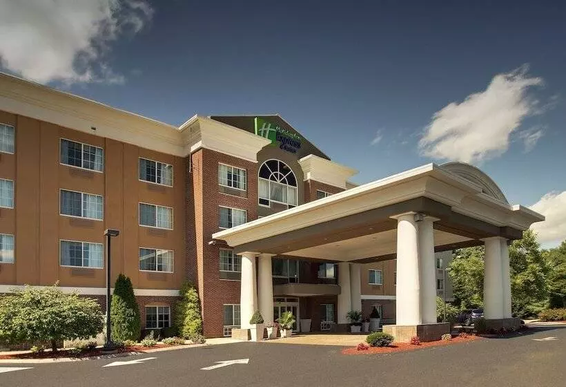 Holiday Inn Express Hotel & Suites Middleboro Raynham, An Ihg