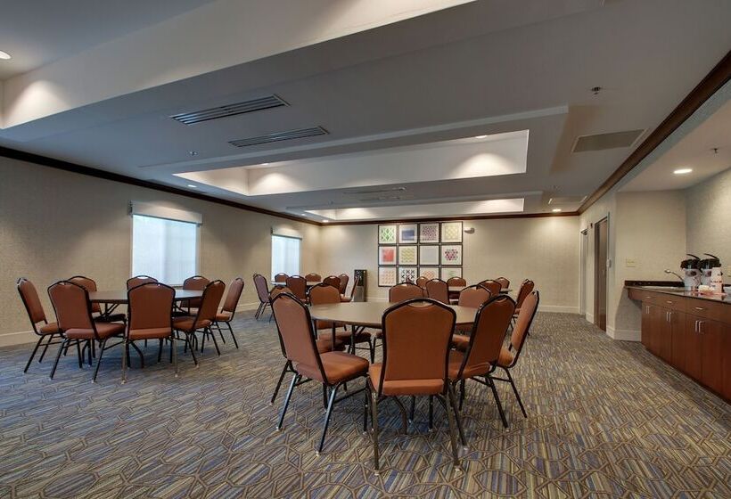 Holiday Inn Express Hotel & Suites Middleboro Raynham, An Ihg