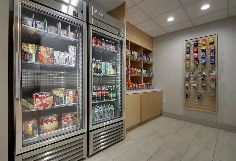 Holiday Inn Express Hotel & Suites Middleboro Raynham, An Ihg