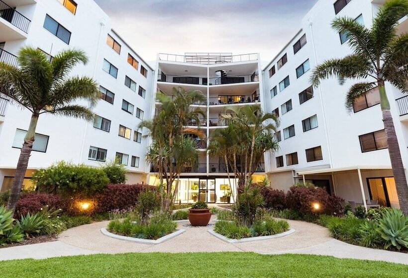 בית מלון כפרי Marcoola Beach Resort