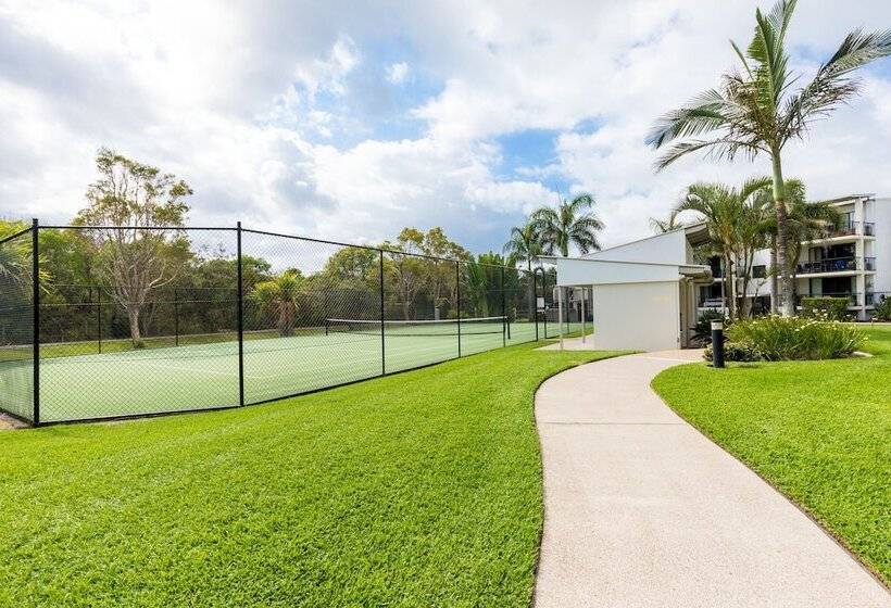 בית מלון כפרי Marcoola Beach Resort