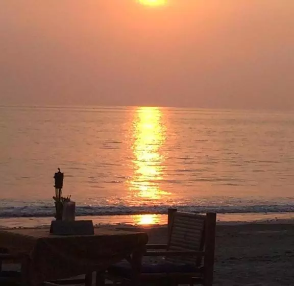 Hotel At Bangsak Resort