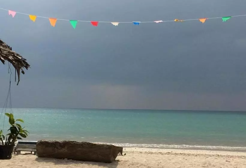 Hotel At Bangsak Resort