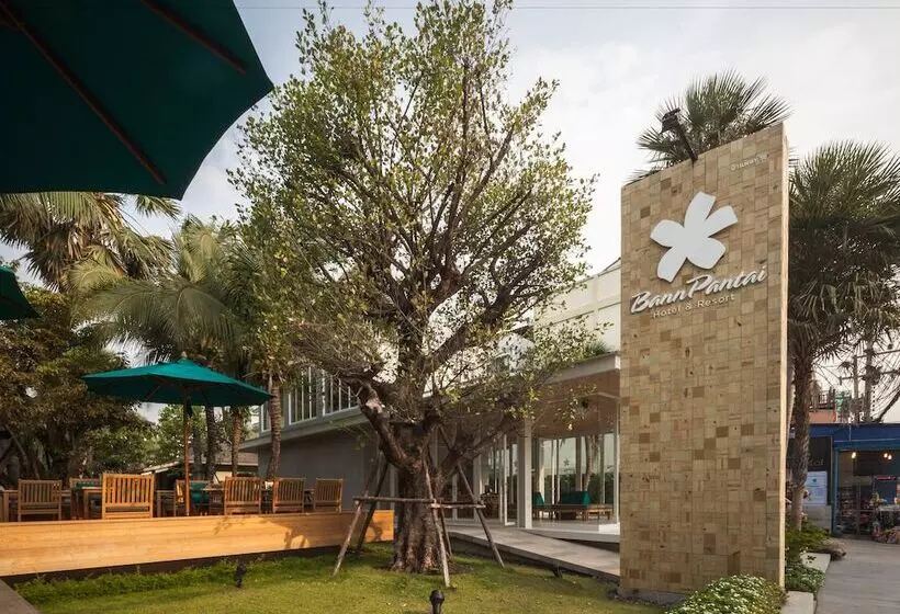 בית מלון כפרי Bannpantai Resort