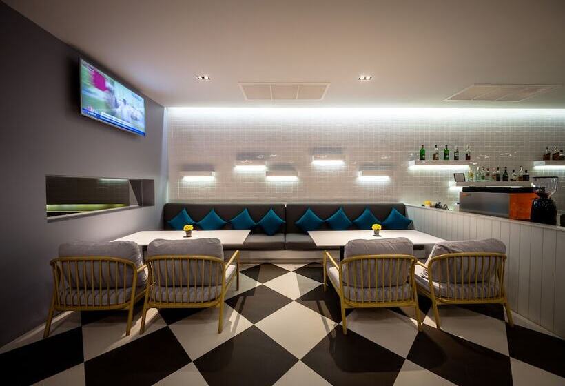 בית מלון כפרי Bannpantai Resort