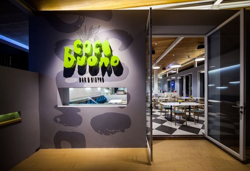 בית מלון כפרי Bannpantai Resort