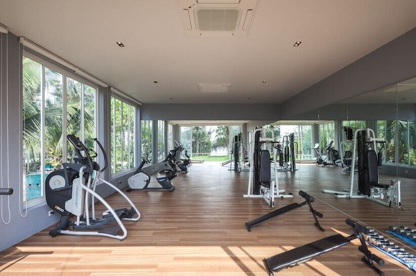 בית מלון כפרי Bannpantai Resort