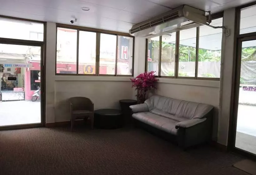 Hotel Crown Bts Nana