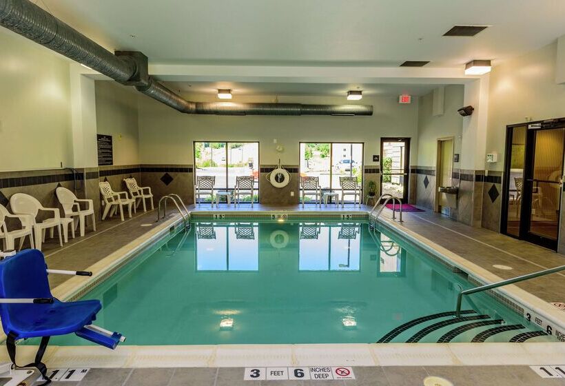 ホテル Hampton Inn & Suites Jamestown