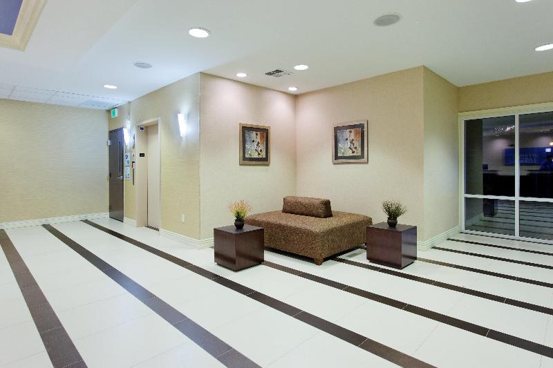 Отель Holiday Inn Express Benicia, An Ihg