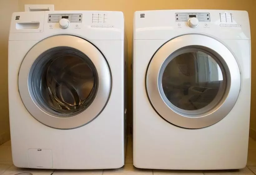 Holiday Inn Express Hotel & Suites Northwood By Ihg