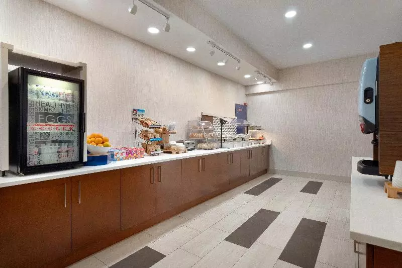 ホテル Holiday Inn Express & Suites Searcy, An Ihg