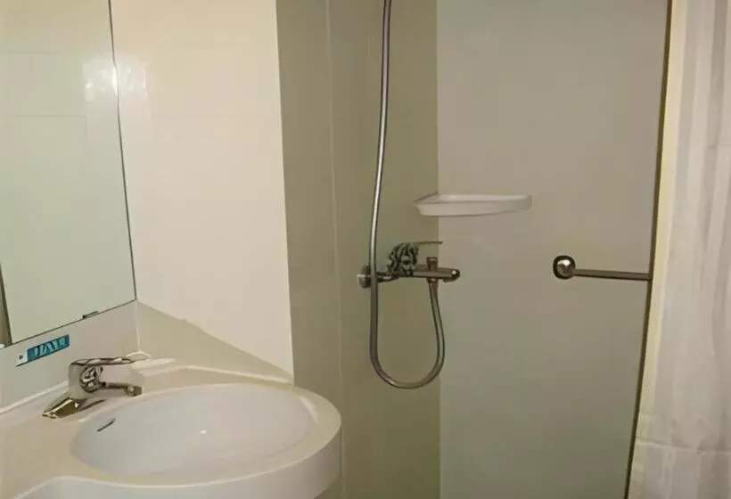 Hotel Jinjiang Inn Qingdao Hangzhou Rd