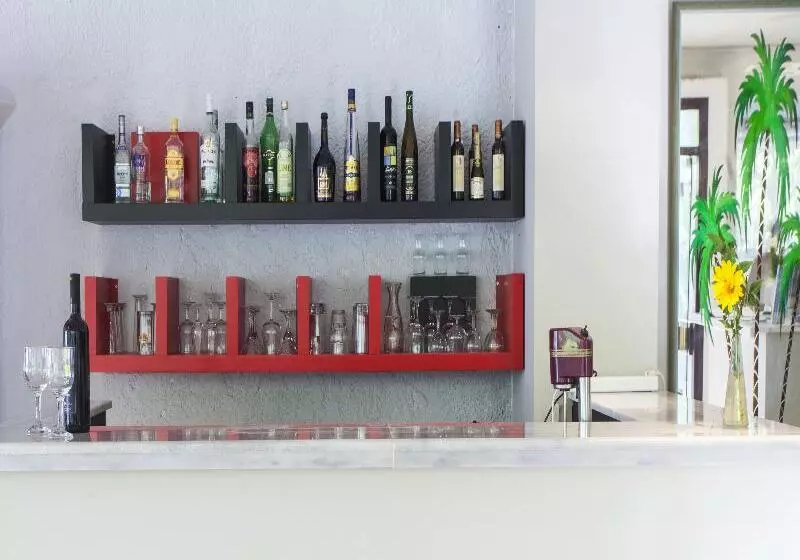 בית מלון כפרי Potidea Golden Beach