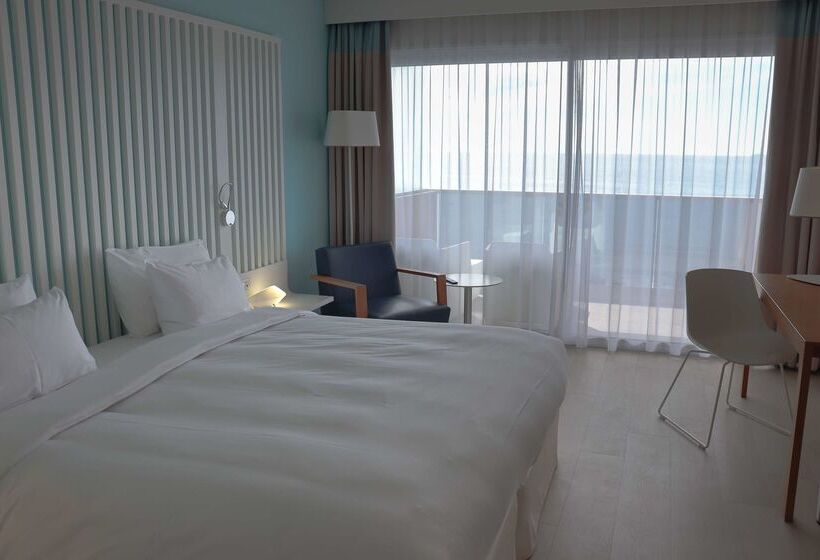 هتل Radisson Blu Resort & Spa, Ajaccio Bay