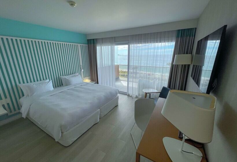 هتل Radisson Blu Resort & Spa, Ajaccio Bay