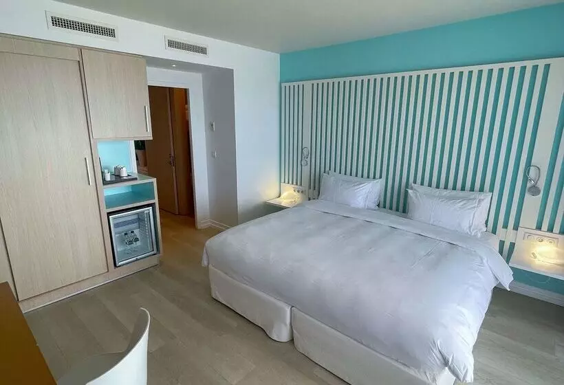 هتل Radisson Blu Resort & Spa, Ajaccio Bay