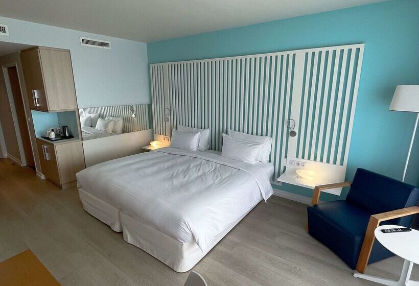 هتل Radisson Blu Resort & Spa, Ajaccio Bay