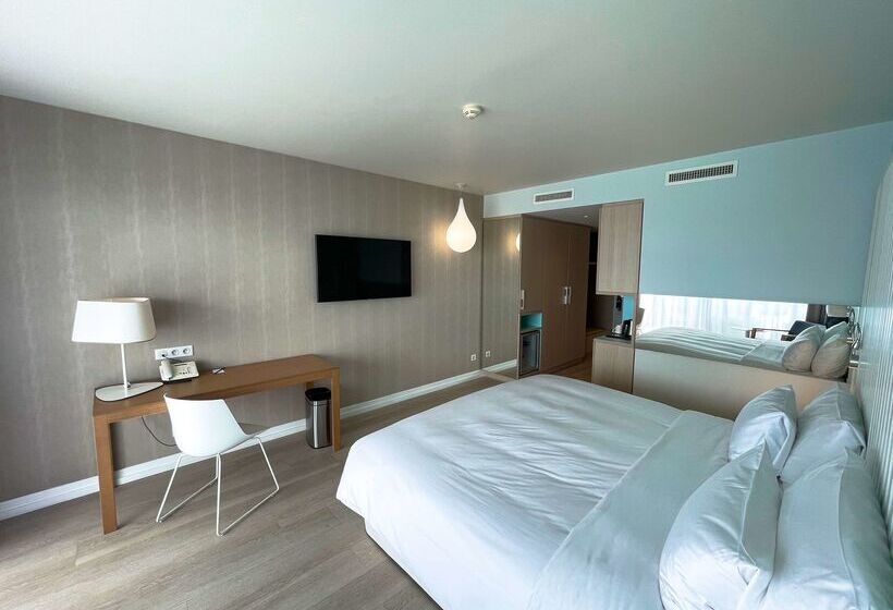 هتل Radisson Blu Resort & Spa, Ajaccio Bay