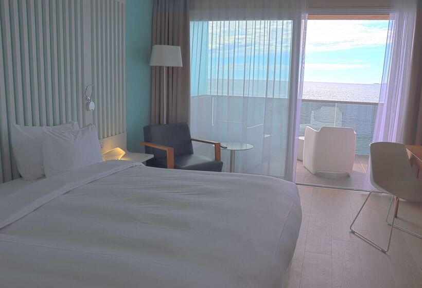هتل Radisson Blu Resort & Spa, Ajaccio Bay