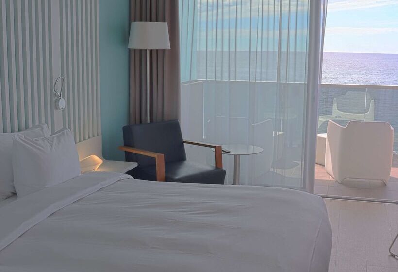 هتل Radisson Blu Resort & Spa, Ajaccio Bay