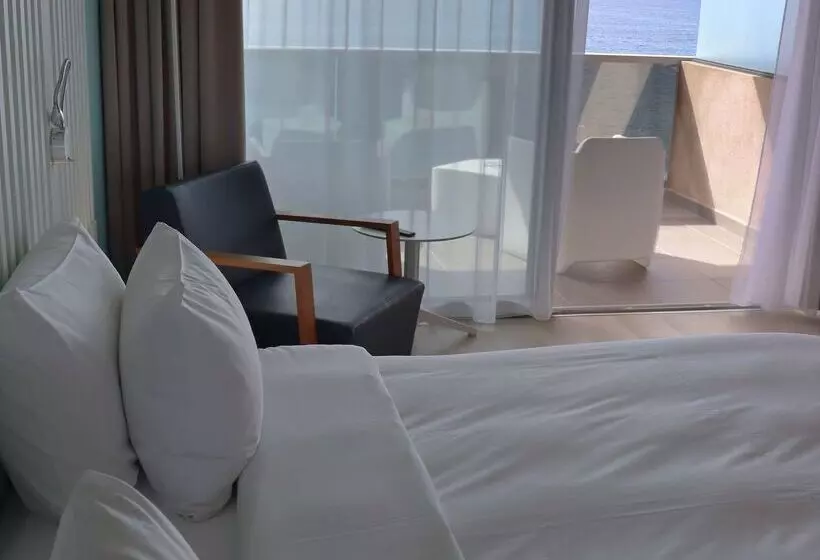 هتل Radisson Blu Resort & Spa, Ajaccio Bay