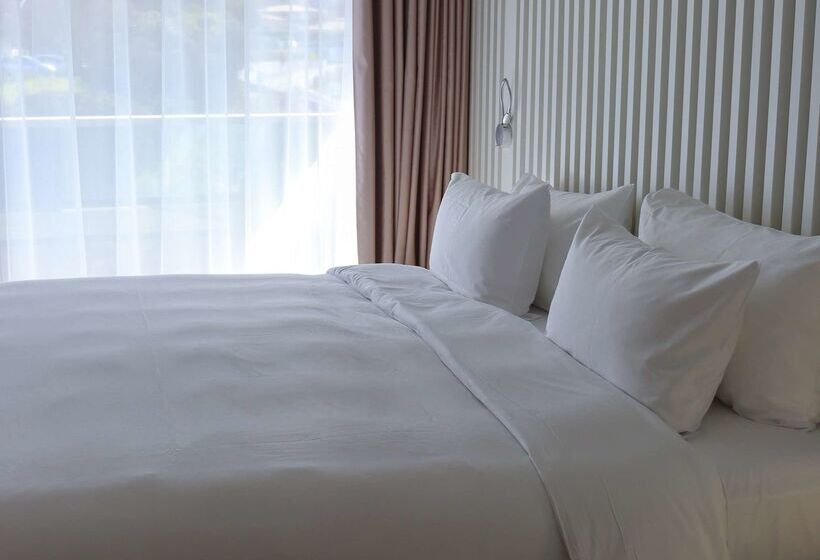 هتل Radisson Blu Resort & Spa, Ajaccio Bay