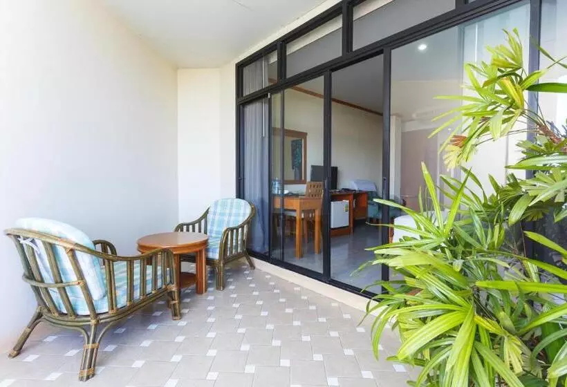 هتل Surin Majestic