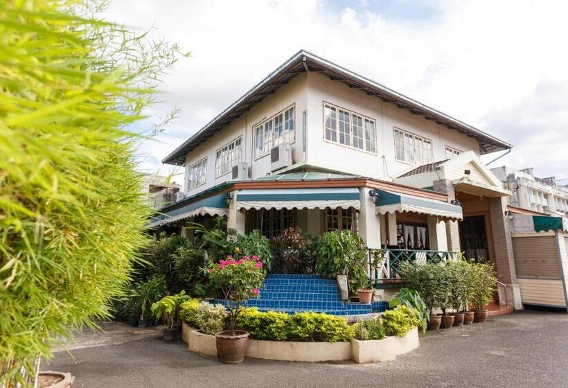 酒店 Surin Majestic