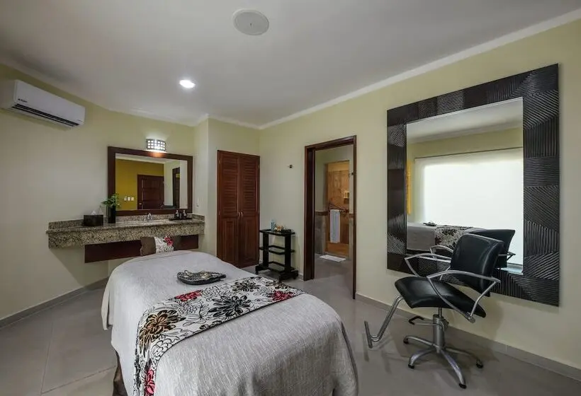 Lomakeskus El Dorado Casitas Royale - All & More Inclusive - Adults Only