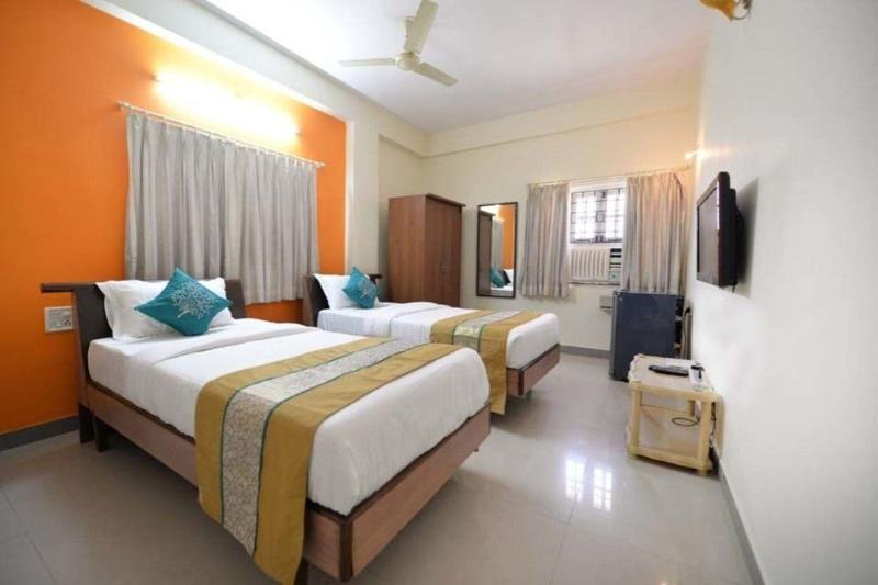 Отель Alpine Glow Sunrise