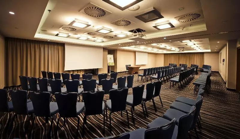ホテル Holiday Inn łódź, An Ihg