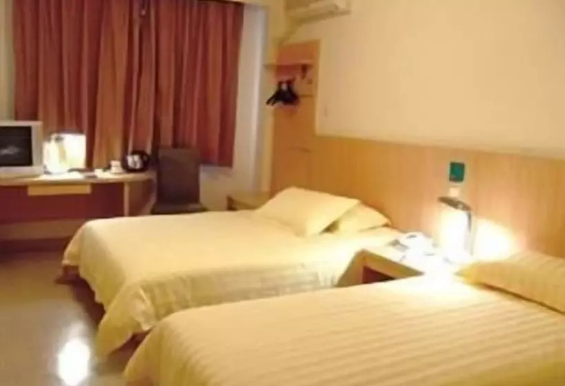 Hotelli Jinjiang Inn Chengdu Kuanzhai Alley Jinxianqiao